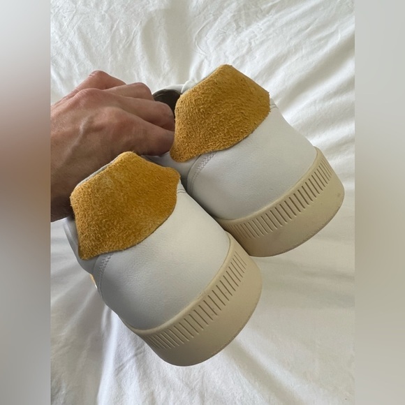 Everlane ReLeather Court Sneaker | White/Mustard Size W/14 M/12 New main image 11
